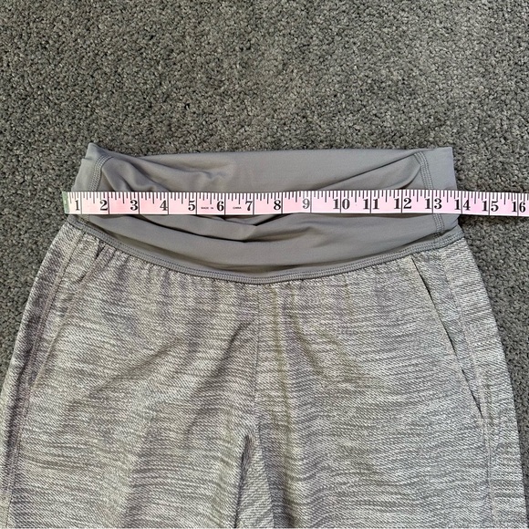 Lululemon Om Pant Crop Lightweight Harem Pants Size 4 Light Grey - Picture 7 of 10